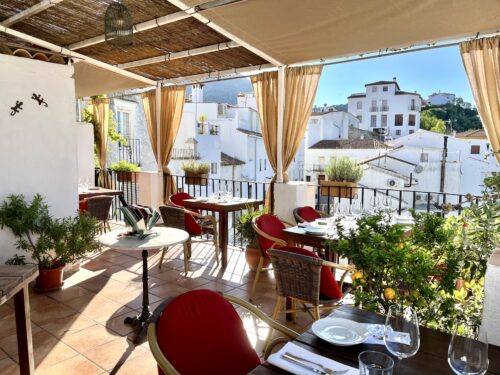 platero gaucin terraza
