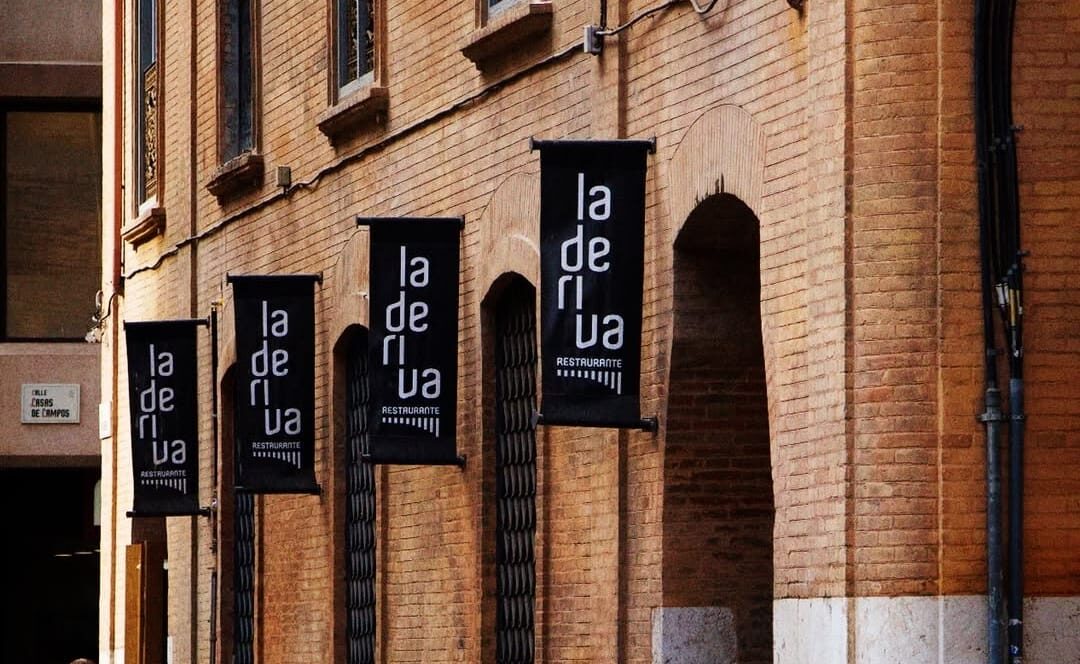 la.deriva fachada